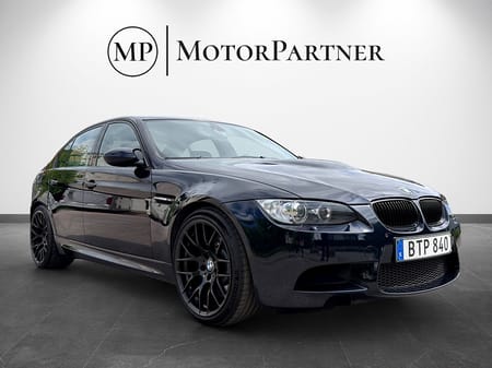 BMW M3 Sedan E90 Manuell Svensksåld V8 420hk