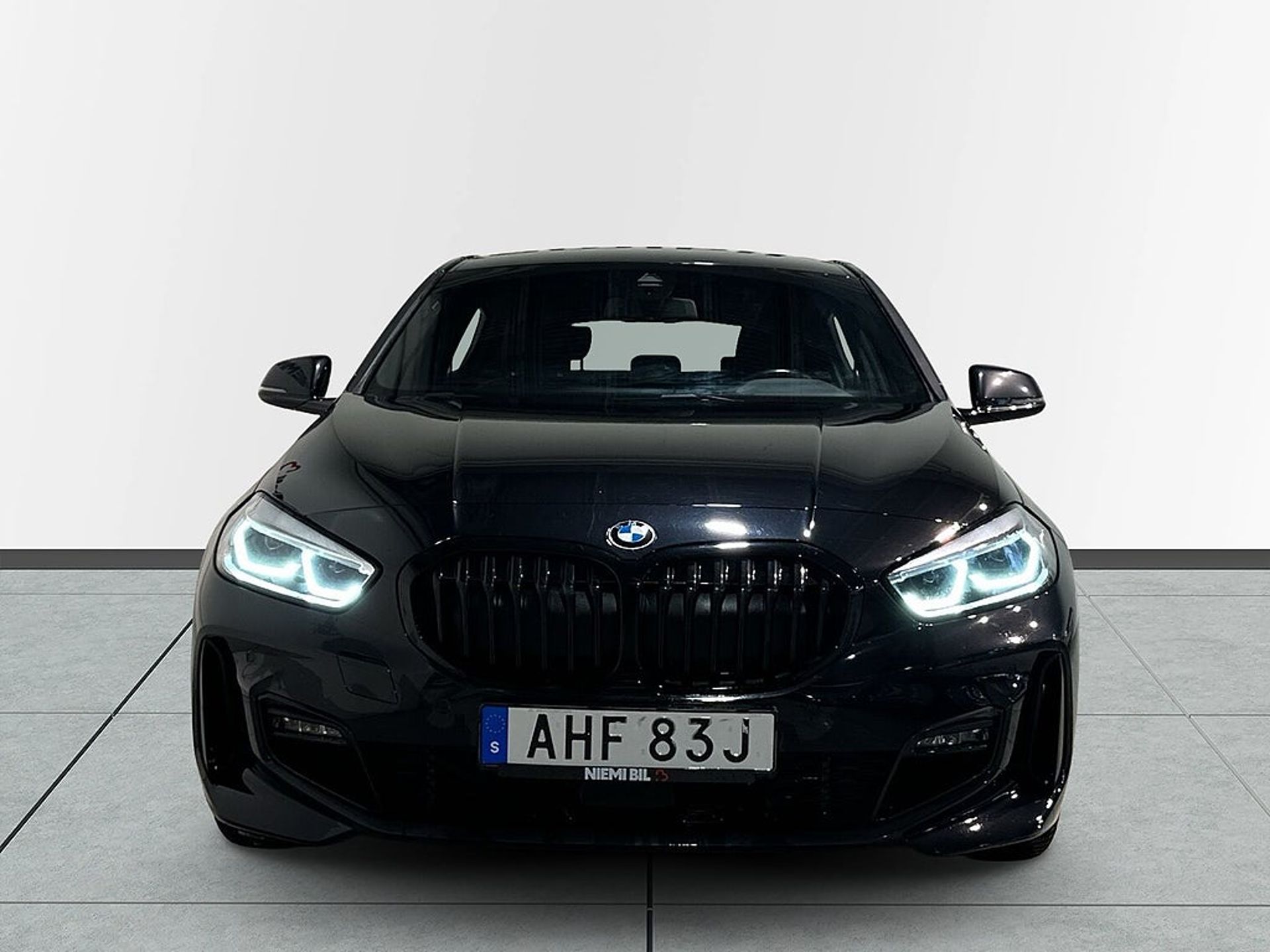 BMW 118 i 2022, photo 2/10