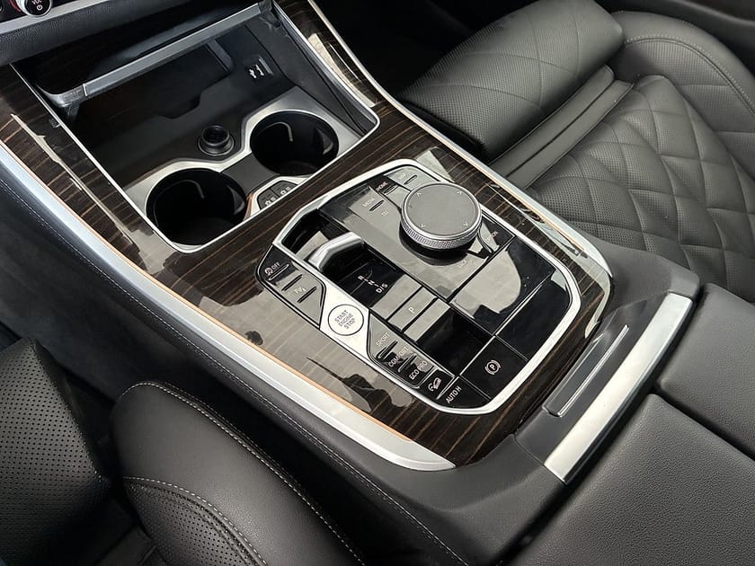 Bild 5 av BMW X5 xDrive30d M Sport Pro Drag H/K Värmare KomfortStol
