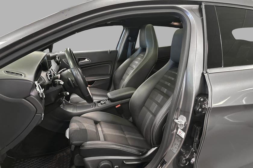Bilde 2 av Mercedes-Benz GLA 180 Urban Aut, Pano, Delskinn, Cruise, Navi, 18''