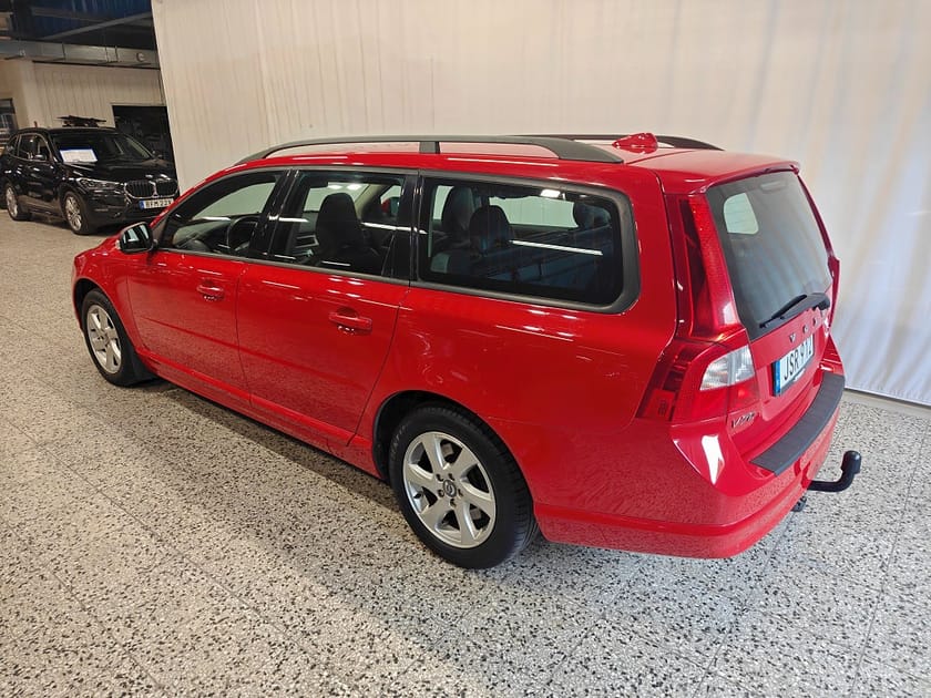 Bild 3 av Volvo V70 2.0F Manuell, 145hk Momentum