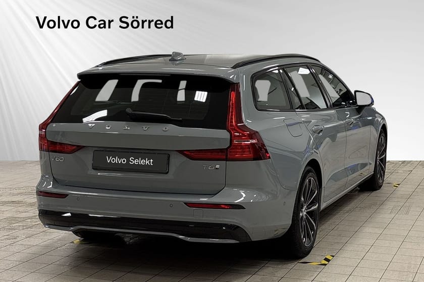 Bild 5 av Volvo V60 T6 Plus Dark Nordic Edt, Privatleas 5995:- Drag, 360 Kamera, H&K