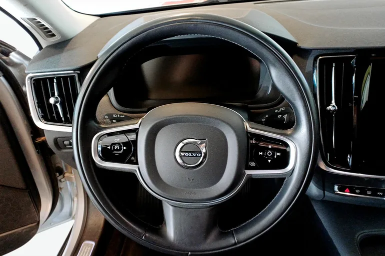 Volvo V90 Cross Country