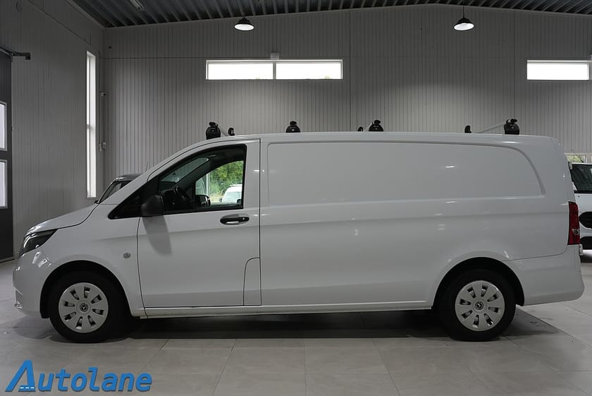 Bild 3 av Mercedes-Benz Vito 110 CDI 2.8t Inredning,Väramre,Kamera,Drag,Carplay,3sit
