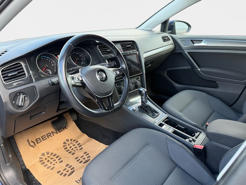 Bild 5 av Volkswagen e-Golf 136hk *Plus paket/Backkamera/Navigation/Carplay*