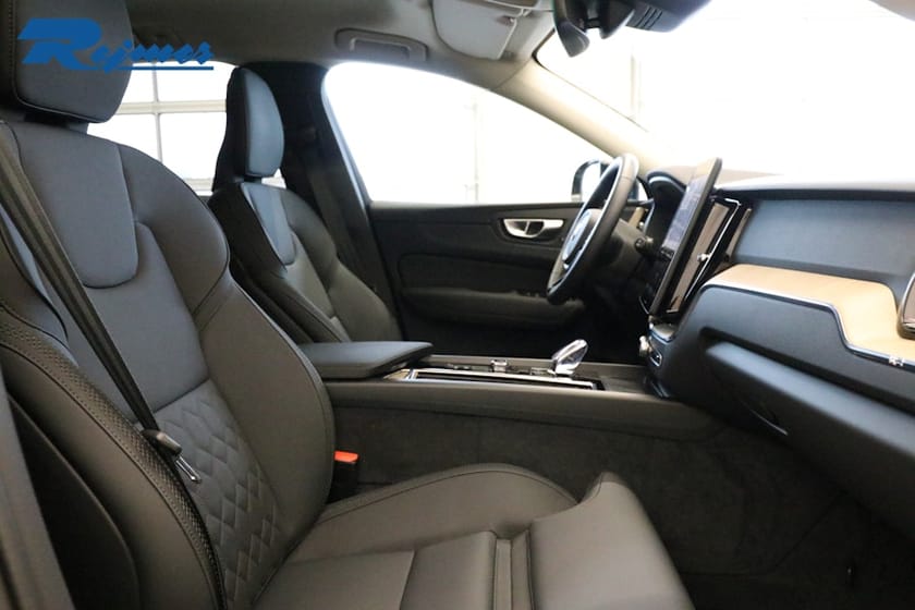 Bild 4 av Volvo XC60 T6 Plus Dark Nordic Edition