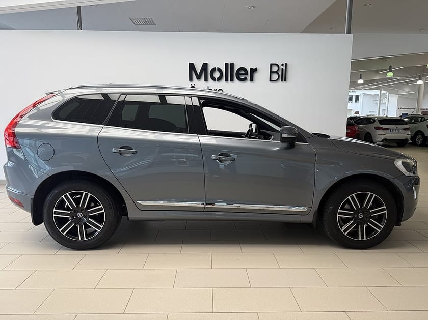 Bild 2 av Volvo XC60 2017 Backkamera/Vinterhjul