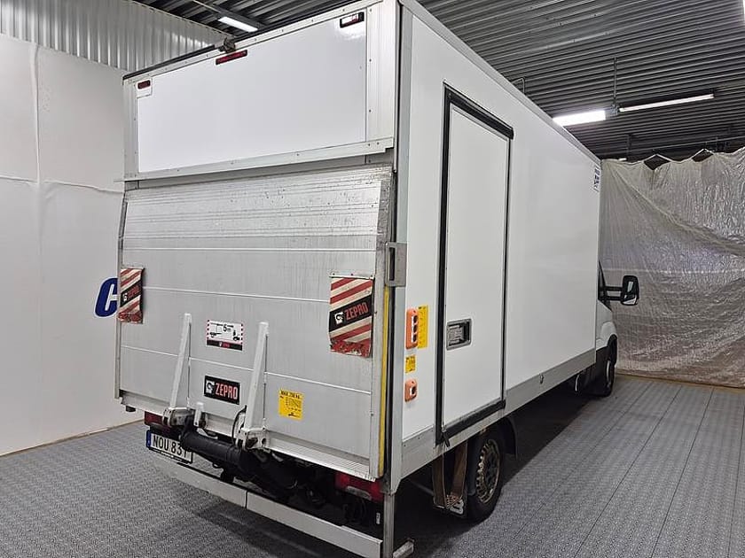 Bild 4 av Iveco Daily 35-160 Chassi Cab