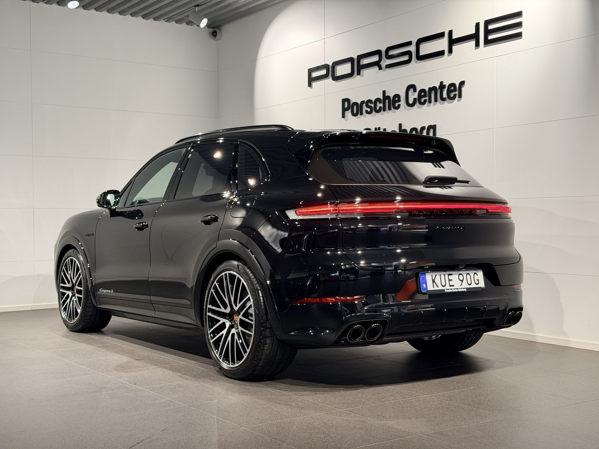 Porsche Cayenne S E-Hybrid Black edition 2026, bild 6/10