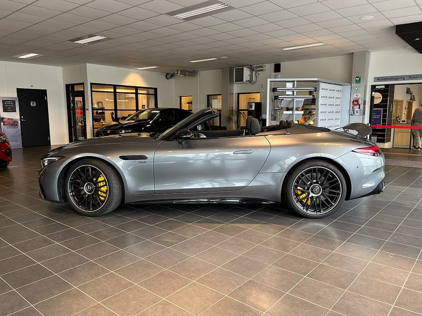 Bild 3 av Mercedes-Benz AMG SL 63 4MATIC+ Dynamic Plus