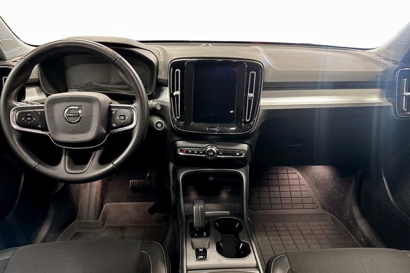 Bild 4 av Volvo XC40 D3 Geartronic Momentum Advanced 150hk