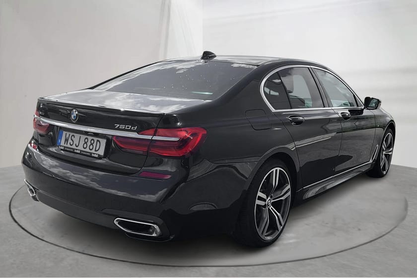 Bild 3 av BMW 750d xDrive 750 Sedan, G11 (400hk) M Sport B&W