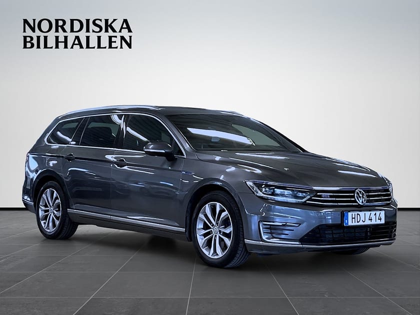 Bild 1 av Volkswagen Passat Variant GTE 1.4 TSI ACT Backkamera Dragkrok Skinn