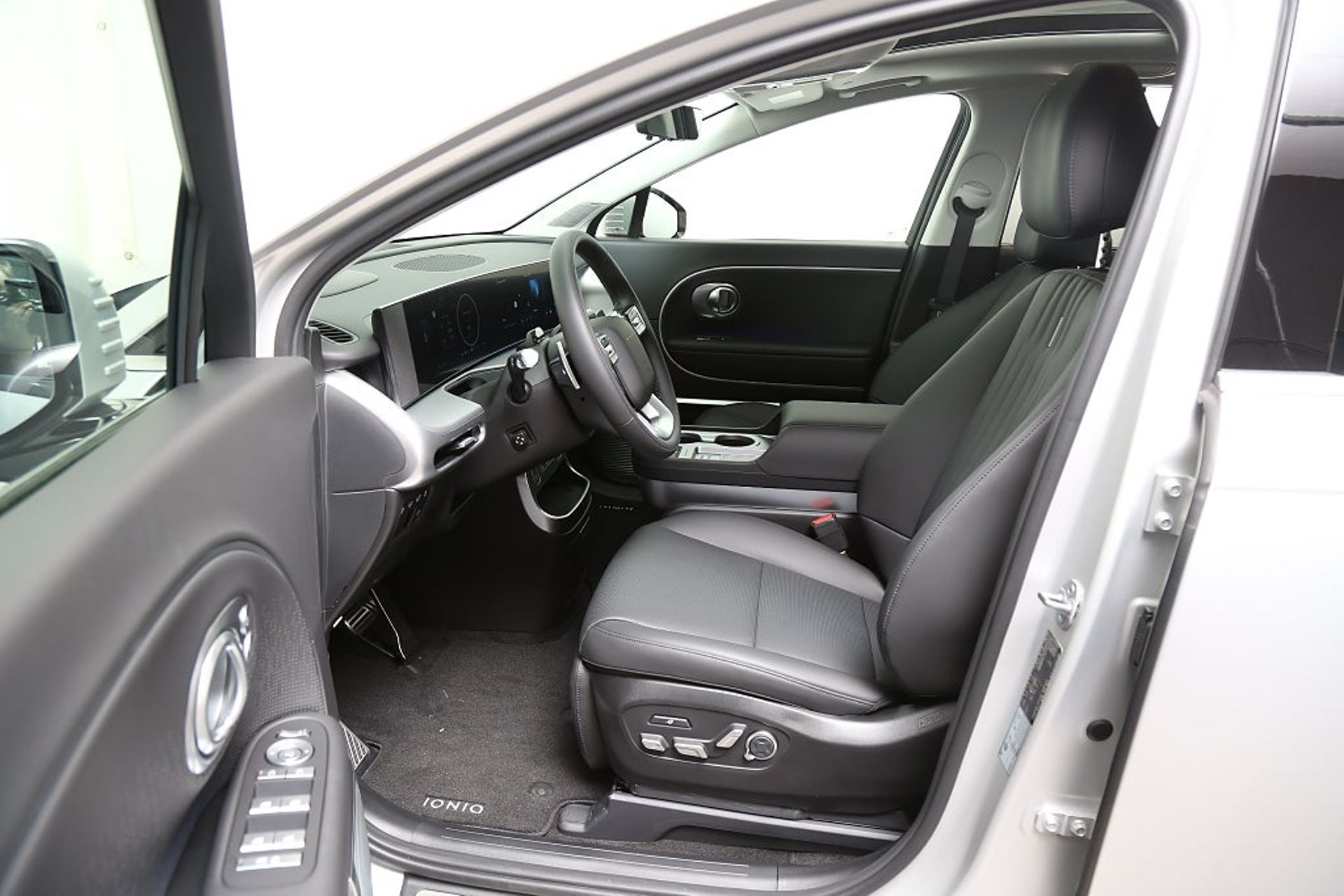 Hyundai Ioniq 9 Performance AWD 2026, bild 6/10