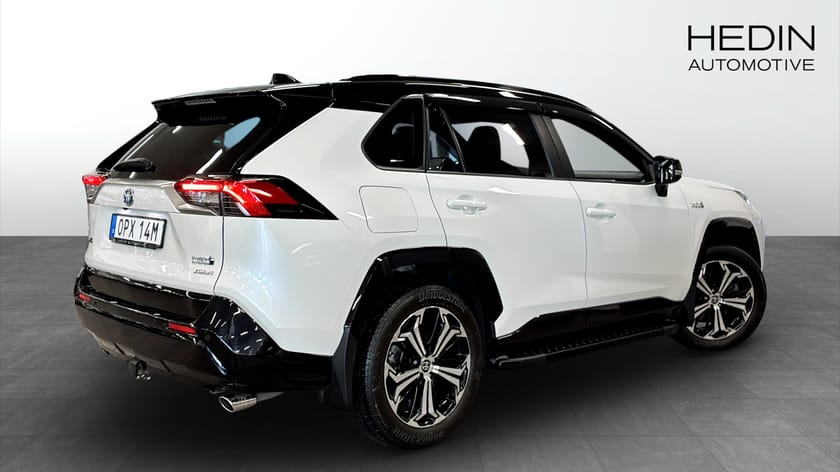 Bild 2 av Toyota RAV4 Laddhybrid 2,5 PLUG-IN HYBRID / STYLE / PANORAMA / DRAG / JBL /