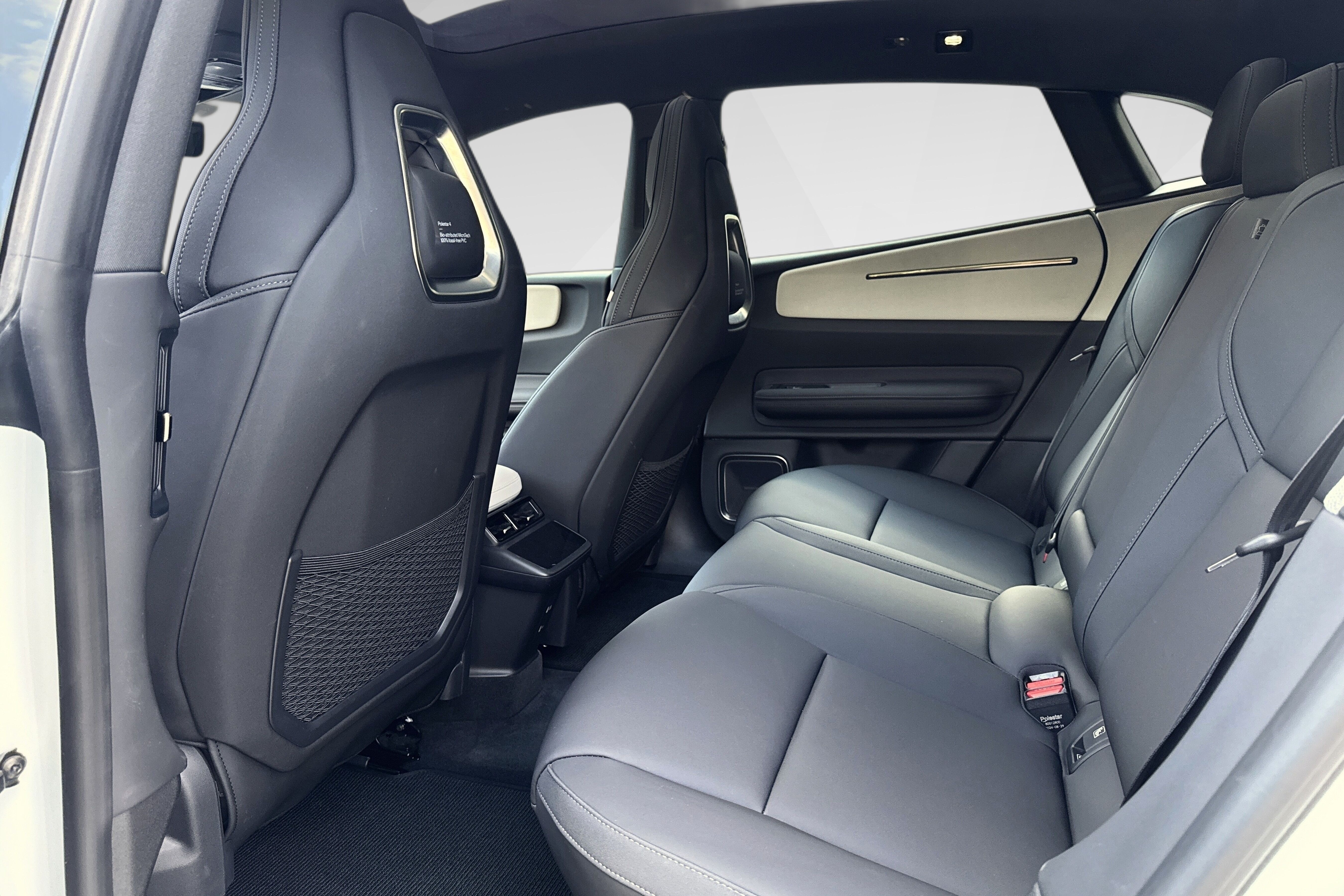 Polestar 4 Long Range Dual motor bilde 16