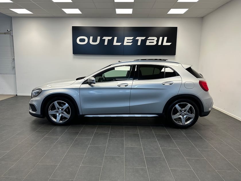 Bild 2 av Mercedes-Benz GLA 220 CDI 4MATIC