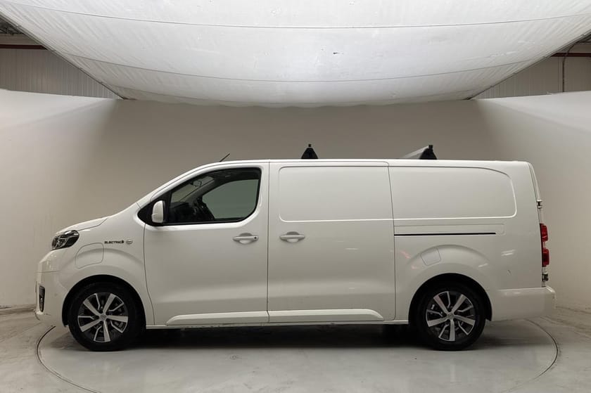 Bild 2 av Toyota Proace Electric 75kWh (136hk) Verkstad