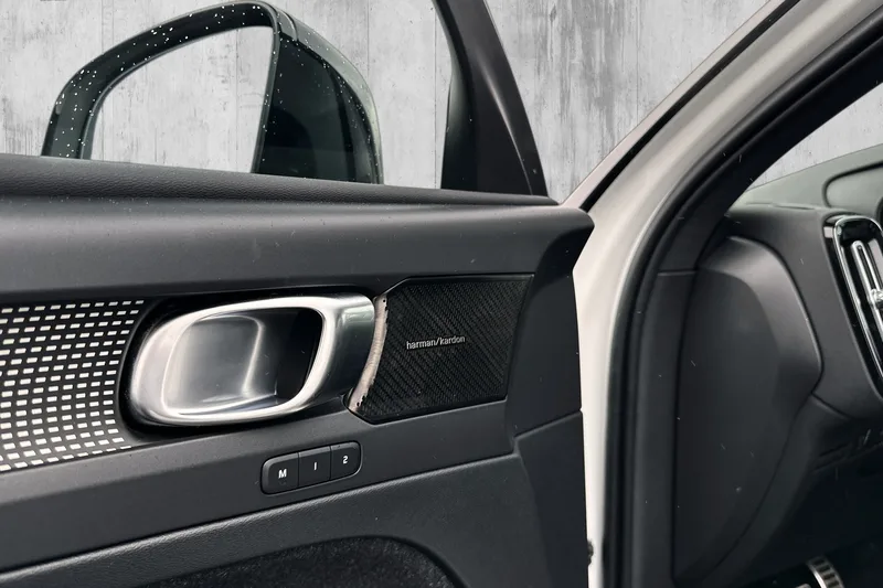 Volvo XC40 Recharge Twin bilde 9