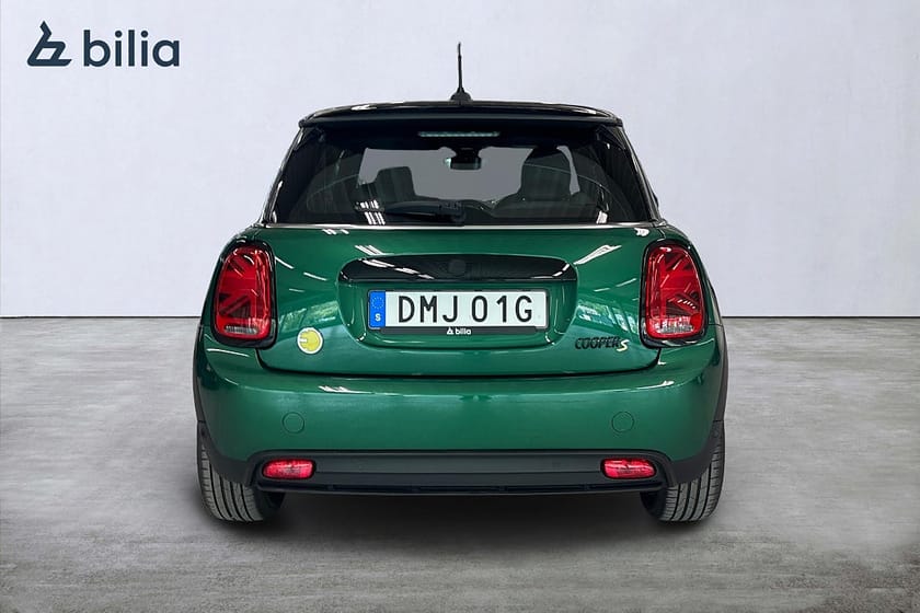 Bild 4 av MINI Cooper SE / Farthållare / PDC bak / Sportstol / Navigation