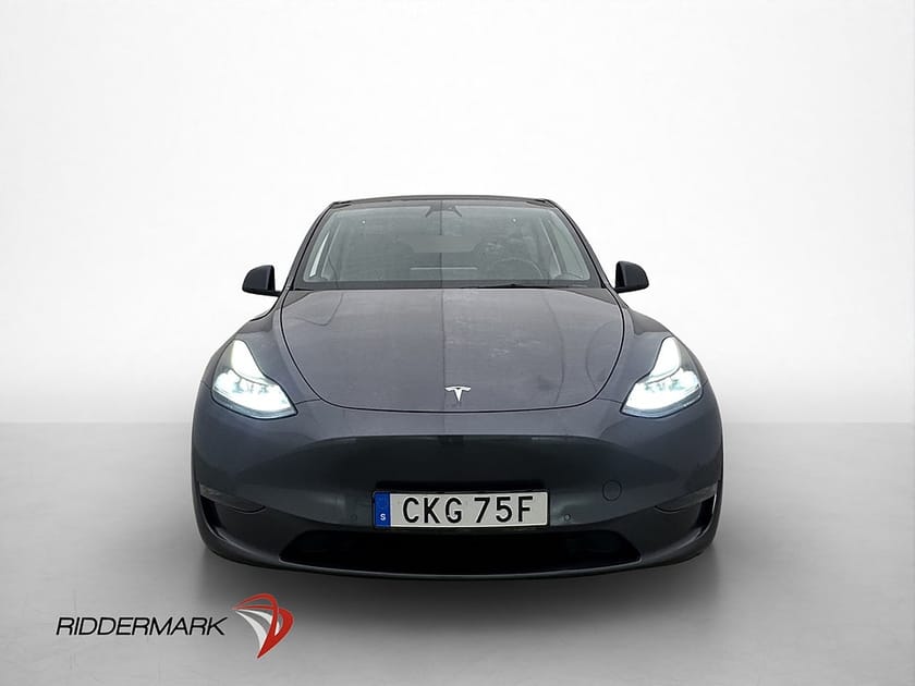Bild 3 av Tesla Model Y Long Range AWD Autopilot Svensksåld MOMS