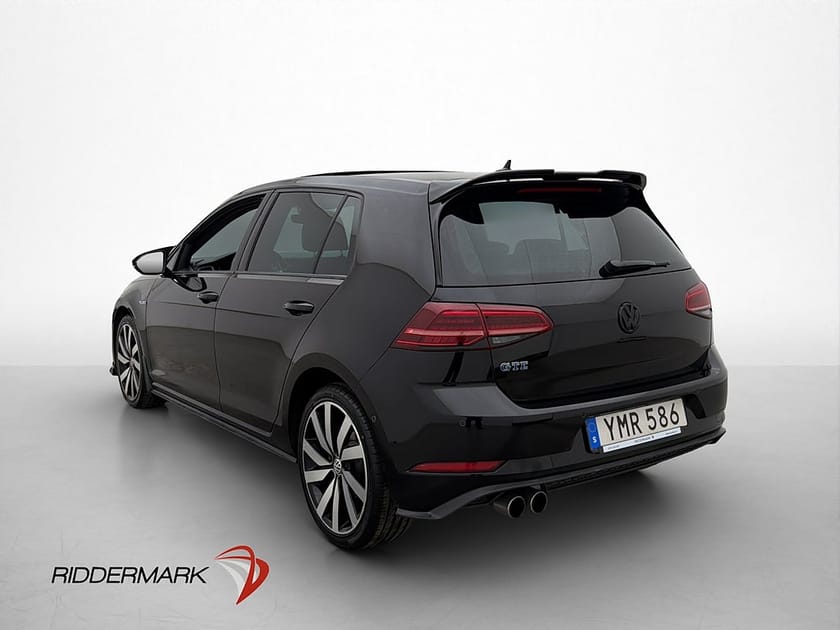 Bild 5 av Volkswagen Golf GTE Cockpit Pano Skinn 218hk