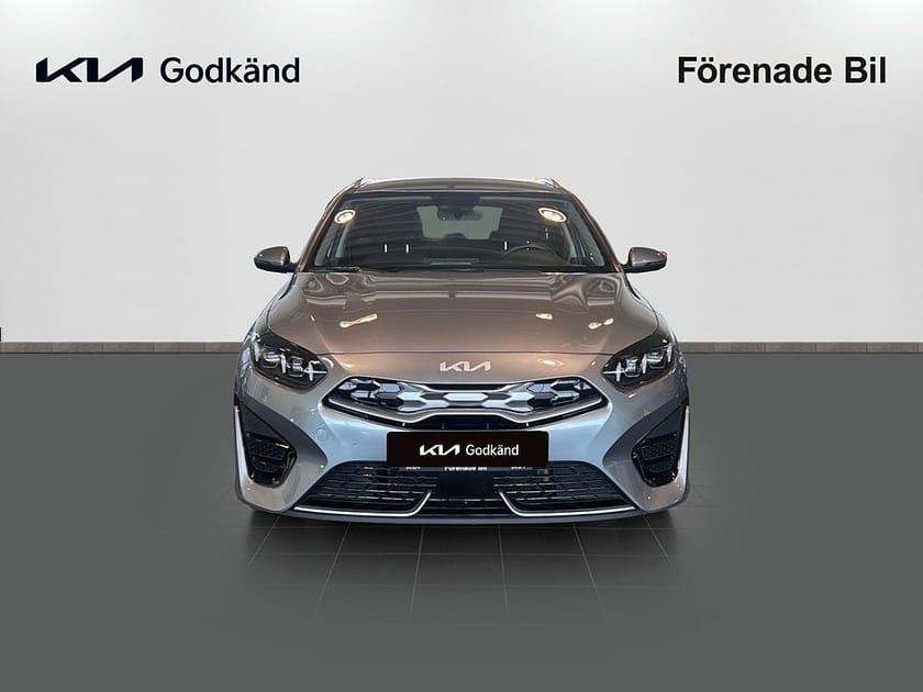 Bild 2 av Kia Ceed Sportswagon Plug-in Hybrid SW DCT ACTION | DRAGKROK