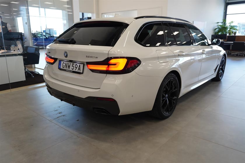 Bild 5 av BMW 530e xDrive Touring M-Sport Keyless Drag HiFi