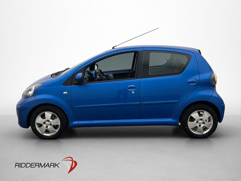 Bild 4 av Toyota Aygo 1.0 VVT-i 68hk Värmare AUX Låg-Skatt 0.45l/Mil