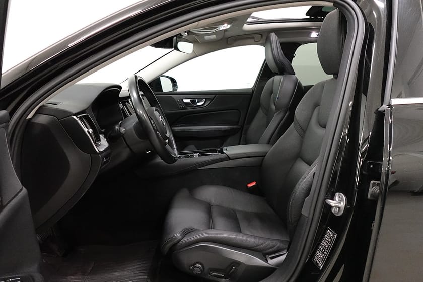 Bild 5 av Volvo V60 Recharge T6 AWD Aut Panorama Läder 360° Drag MOMS