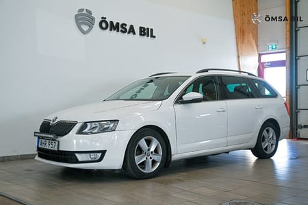 Škoda Octavia Kombi Skoda 1.6 TDI 4x4 Ambition Drag  Kamrem Bytt