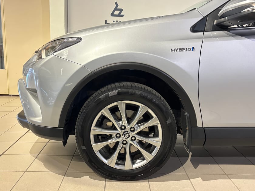 Bild 2 av Toyota RAV4 Hybrid Executive | Dragkrok |