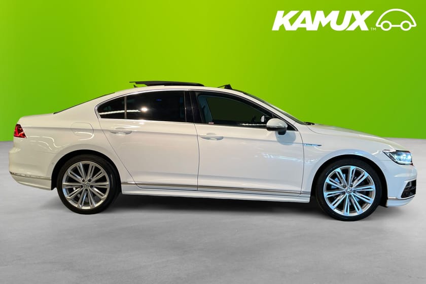 Bild 2 av Volkswagen Passat 2.0 TDI GTS 4Motion DSG Sedan 240hk Pano Cockpit Dynaudio