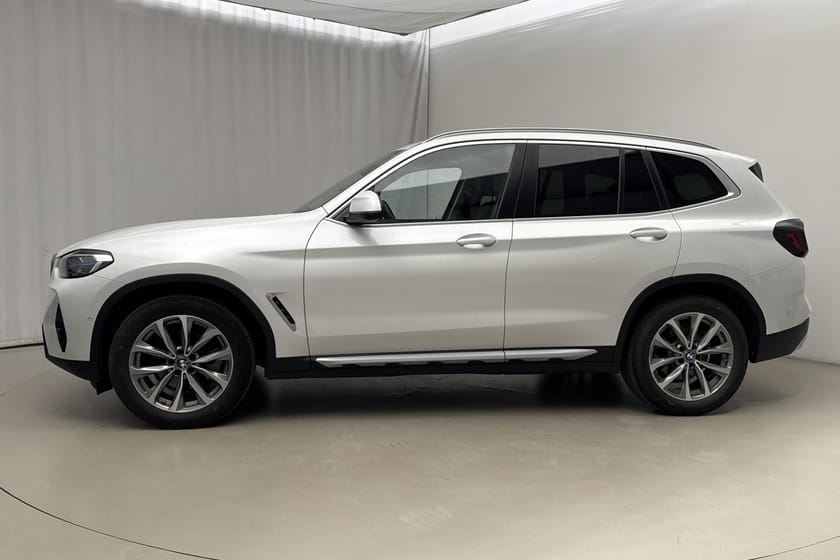 Bild 2 av BMW X3 xDrive20d 190hk Läder GPS 360° Värmare Dragkrok
