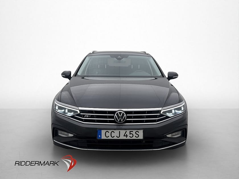 Bild 1 av Volkswagen Passat Sportscombi 2.0 TDI 4M R-Line Cockpit Kamera Matrix