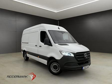Mercedes-Benz Sprinter 317 CDI RWD Panel Van L2H2 Värm Drag B-Kam 2xDörr Moms