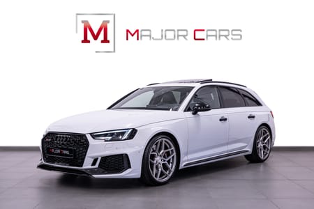 Audi RS 4 Avant 2.9 V6 FSI Q Pano B&O Kolfiber HuD Massage
