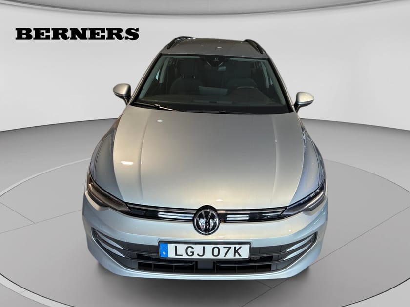 Bild 4 av Volkswagen Golf Sportscombi 1.5 eTSI ACT OPF DSG Sekventiell, 150hk/Drag/Värma