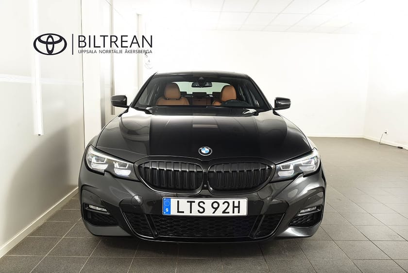 Bild 5 av BMW 320d xDrive Sedan M Sport Skinn Taklucka H/K 360°kamera HUD
