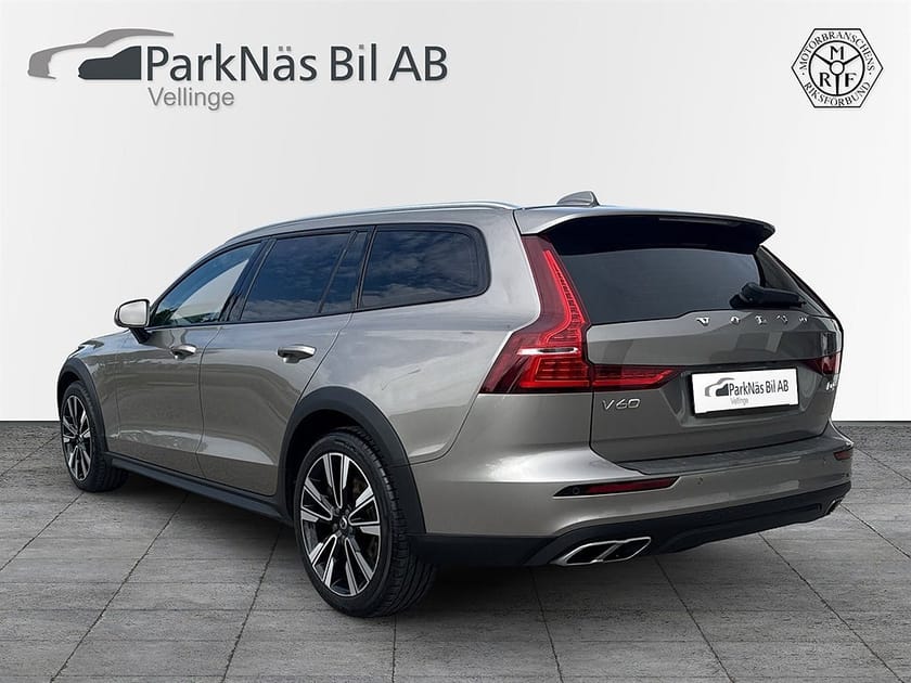 Bild 3 av Volvo V60 Cross Country D4 AWD B&W NAVI