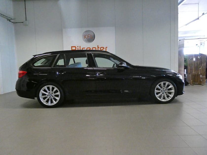 Bild 5 av BMW 320d xDrive Touring Sport line Aut-Drag-Kamera-Navi-Rattvärme-SoV