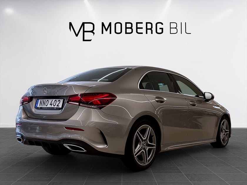 Bild 4 av Mercedes-Benz A 180 d Sedan 116hk AMG Line B-kamera Navi