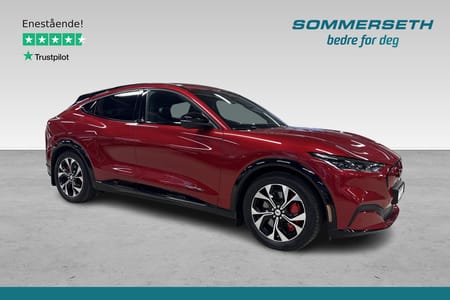 Ford Mustang Mach-E Long Range AWD Premium, B&O,  krok, serviceavtale