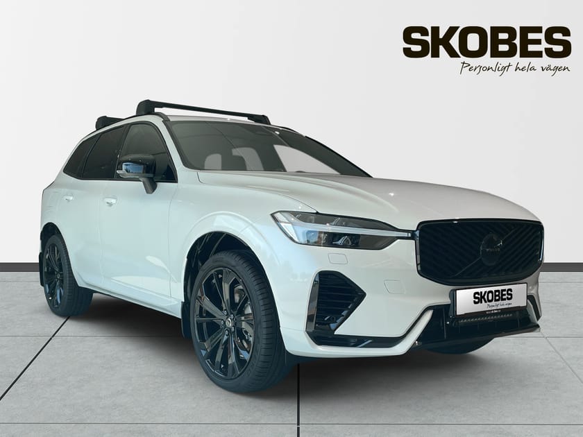 Bild 1 av Volvo XC60 T6 Plus Black Nordic Edition