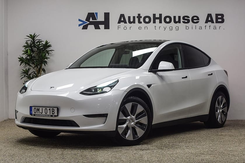 Bild 1 av Tesla Model Y Long Range AWD 514HK Ryzen Dragkrok Svensksåld