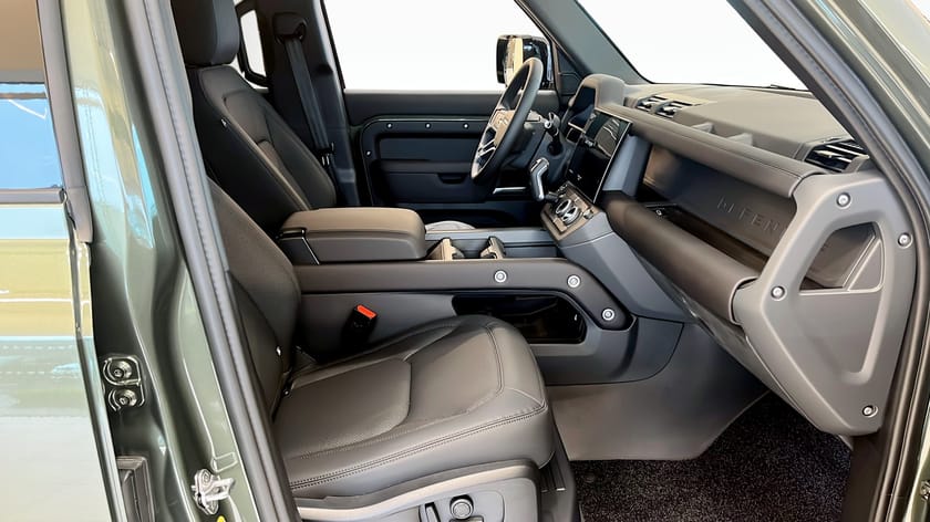 Bild 3 av Land Rover Defender P300e PHEV X-Dynamic SE