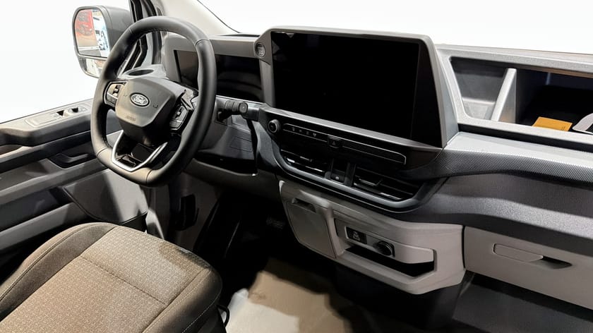 Bild 4 av Ford Transit Custom 320 TREND SKÅP 320L 136 A FWD Hedin Edition finns bilar för omgående leverans!
