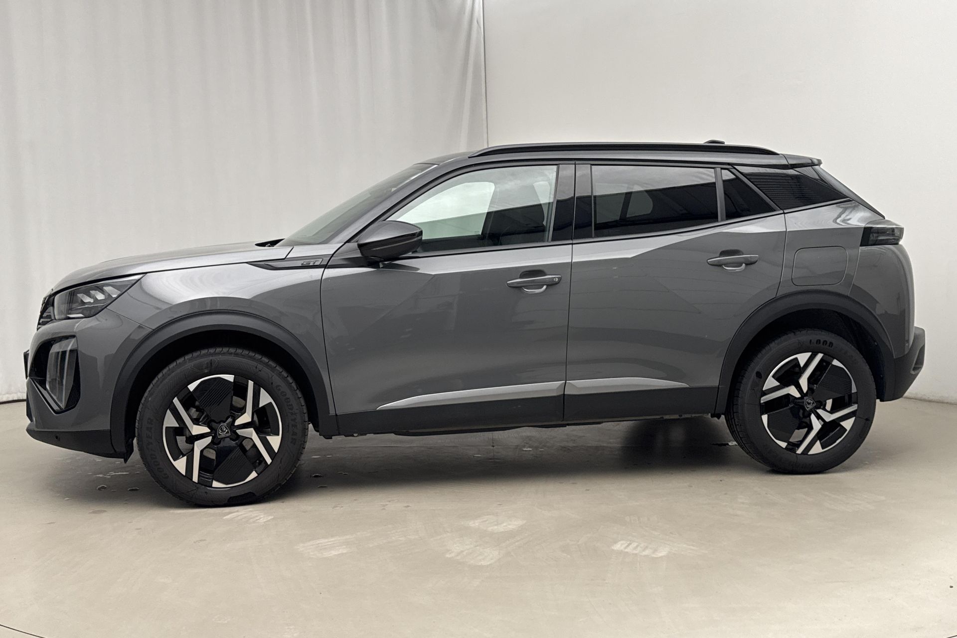 Peugeot 2008 1.2 PureTech 130 2024, bild 2/10