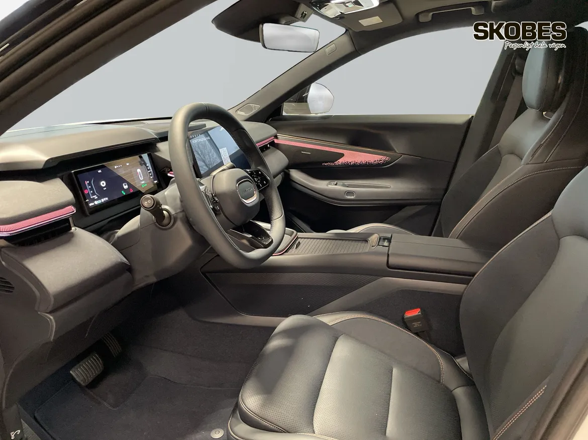 Lynk & Co 08 PHEV