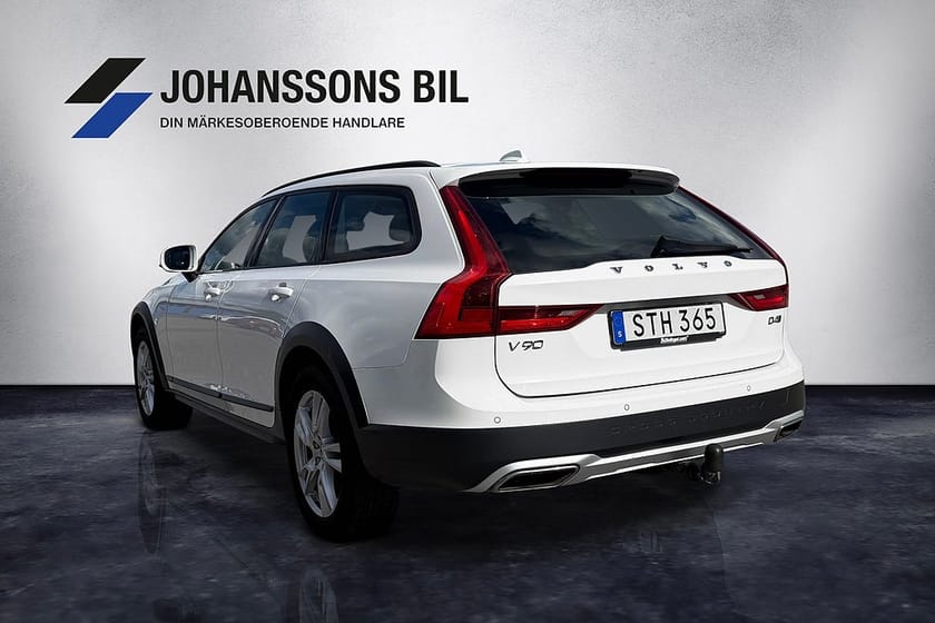 Bild 3 av Volvo V90 Cross Country D4 AWD Business Kamera VOC Värmare Drag SoV-däck